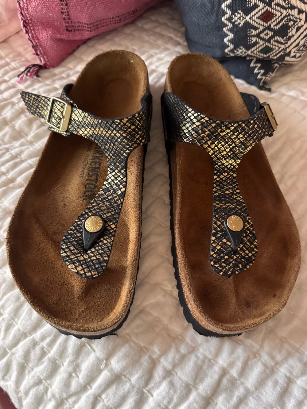 Birkenstock Gizeh  style sandal size 39, like new condition